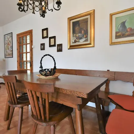 Elda By Interhome