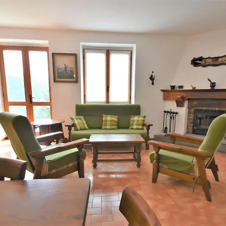 شاليه Elda By Interhome Poira di Dentro